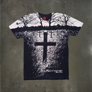 Vintage 2000s Zero Skateboards Jamie Thomas Graveyard Crosses Emo Goth Tee